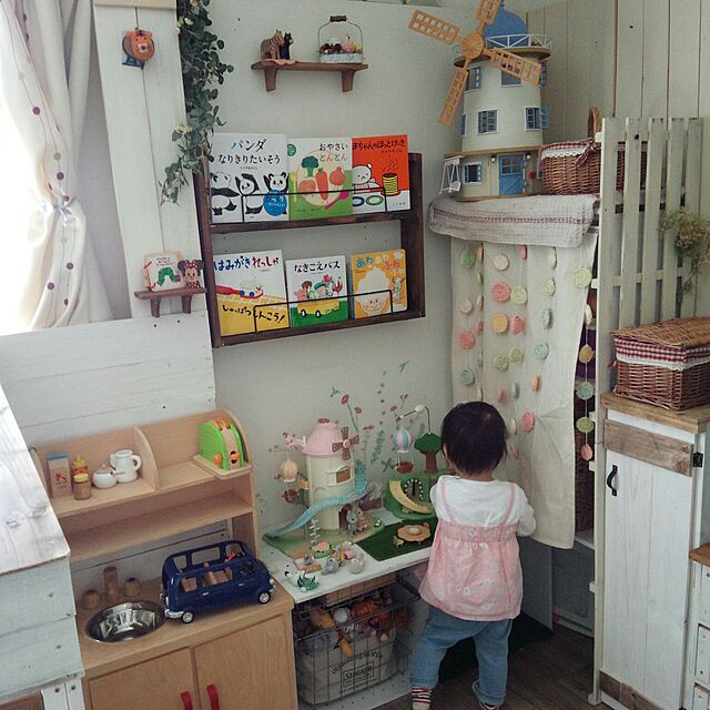 toricoの木のおもちゃMILAN-おままごと棚付きキッチン　おままごとキッチンの家具・インテリア写真