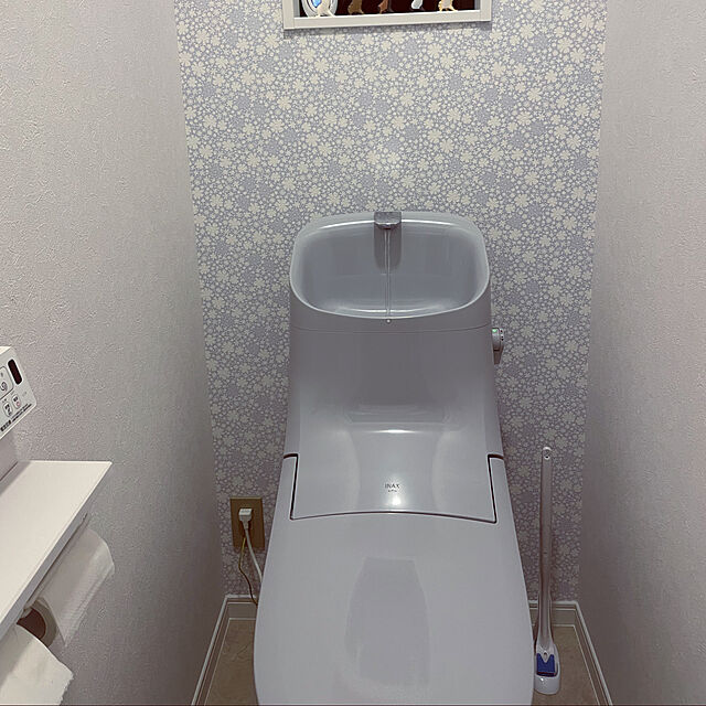 kyoの-トイレットペーパーホルダー 2連 おしゃれ トイレ用品 トイレ インテリア 棚付き 北欧 モダン シンプル ペーパーホルダー 2連式の家具・インテリア写真