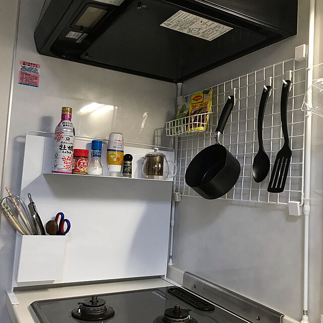 mimiの山崎実業-山崎実業(Yamazaki) キッチン 自立式 スチールパネル 縦型 ホワイト 約W56XD14XH51.5cm タワー 浮かせる収納 簡単取り付け 5124の家具・インテリア写真