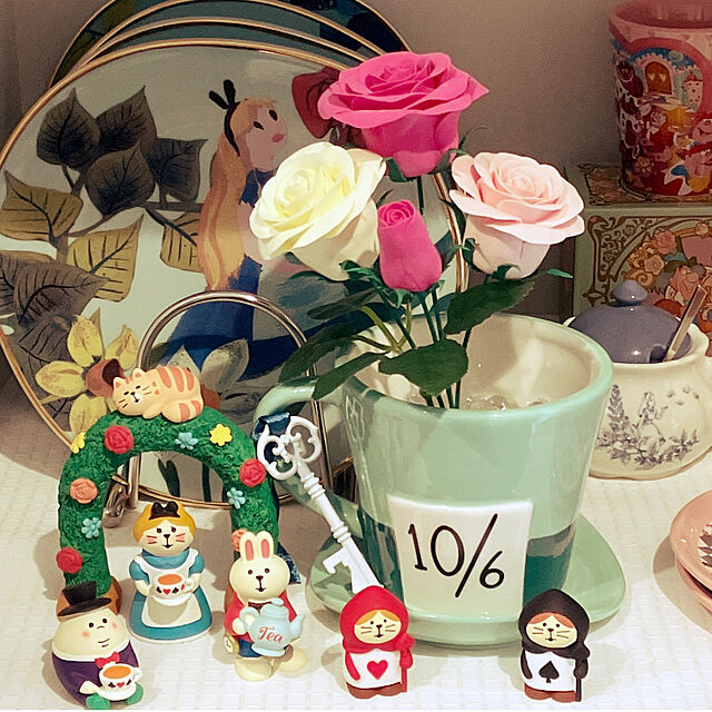 IROの-【アリス猫】 デコレ コンコンブル お花の国のアリス Alice in Flowerlandの家具・インテリア写真