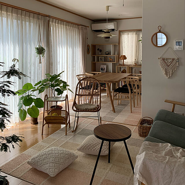 kekokekoの-ハンドメイド ラタン ラック付きサイドテーブル 籐 S47の家具・インテリア写真
