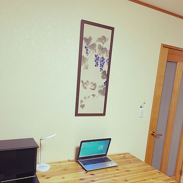 matsuchan02の-濱文様 絵てぬぐい シマリスと秋の園の家具・インテリア写真