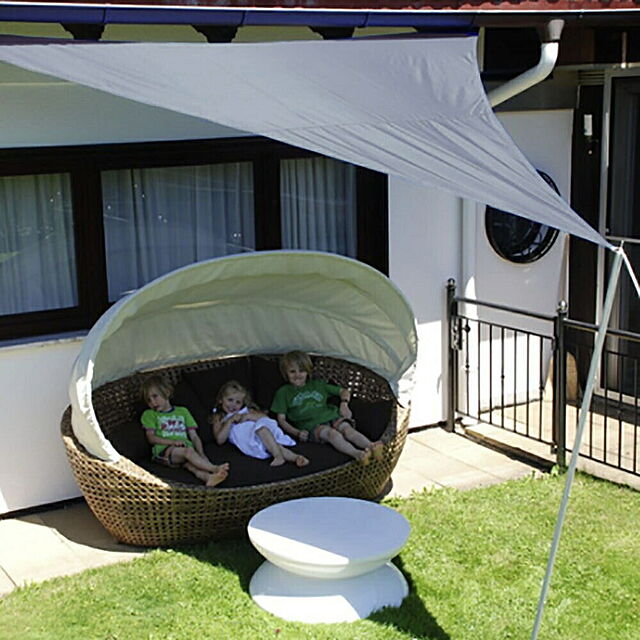aiojapanの-アウトドア 日よけシェード グレー サンシェード 三角形 オーニング シェード テント テラス屋根 屋根テント ひさし シェードカーテンの家具・インテリア写真
