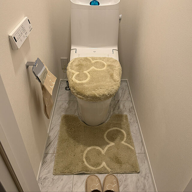mii_orangeの-【ディズニー/Disney】トイレのニオイに特化した消臭トイレマット・フタカバー(単品・セット)「ミッキーモチーフ」の家具・インテリア写真