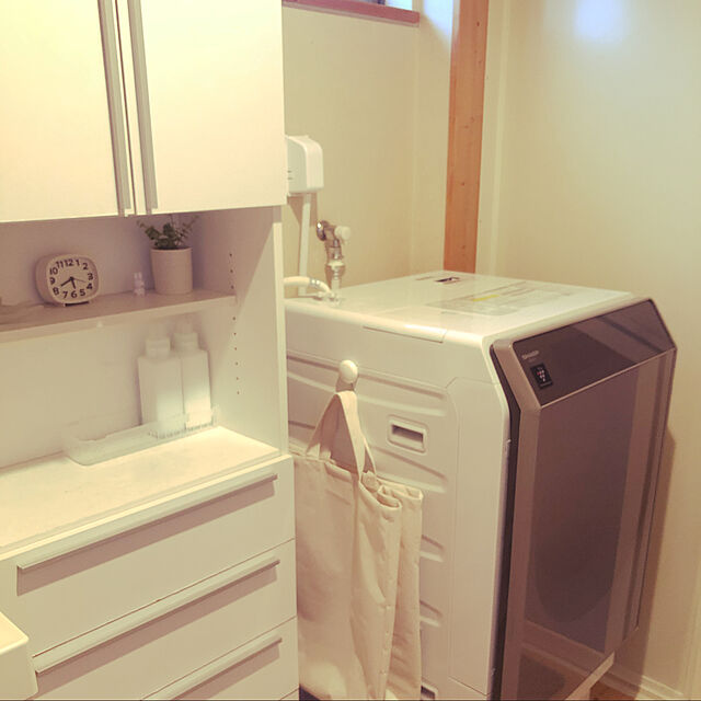 harukokoのシャープ-シャープ SHARP ドラム式洗濯乾燥機(ヒートポンプ乾燥) ゴールド系 左開き(ヒンジ左) 幅640mm 奥行728mm DDインバーター搭載 洗濯11kg/乾燥6kg ES-G111-NLの家具・インテリア写真