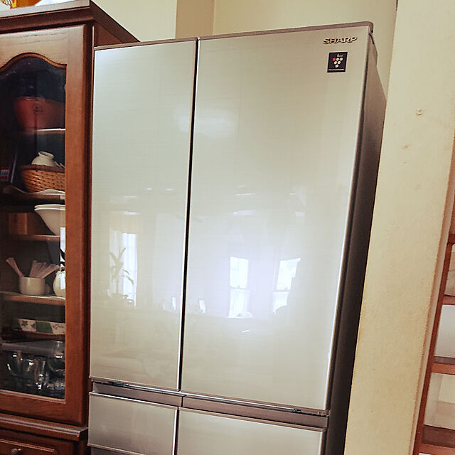 yuminの-(長期無料保証/配送設置無料)シャープ 冷蔵庫 SJ-F502F-S シャインシルバー　観音開き　内容量：502リットルの家具・インテリア写真