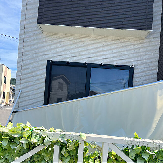 aoasaのファミリー・ライフ-日よけシェード サンシェード 幅300cm 前幕付き 紫外線対策の家具・インテリア写真