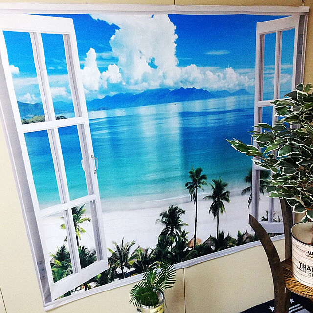 yama_p-の-窓を開けたら 海 タペストリー ビーチ BOHO ボヘミアン ヤシ パームツリー 西海岸 ハワイアン カリフォルニア ウォールフラッグ ガーランド テーブルクロスの家具・インテリア写真