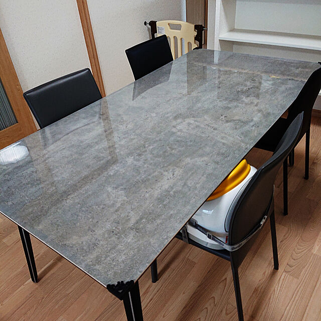 rinaの-ダイニングテーブル 食卓 6人用 4人用 リビング インテリア 家具 角型 四角 長方形 脚部スチール製 セラミック天板 幅約180cm TN-0166の家具・インテリア写真