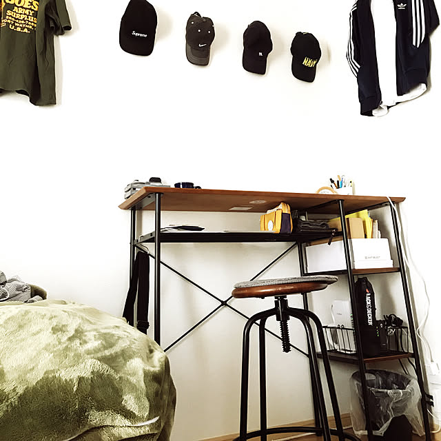 boooochinの-(niko and./ニコアンド)【大型家具】STOOL/LIVING TERRITORY/ [.st](ドットエスティ)公式の家具・インテリア写真