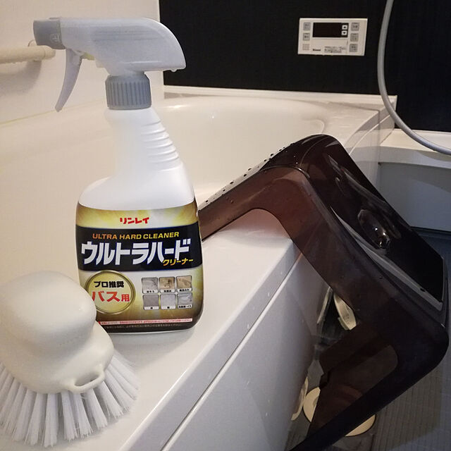 pinokoの-マーナ お風呂のブラシ 【ホワイト】 W601W広い床や凸凹面を軽い力で洗えるお風呂ブラシの家具・インテリア写真