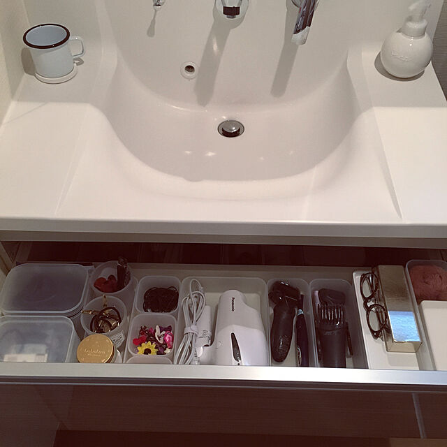 furikurirennziのロロ-LOLO | ディスペンサーボトル | 磁器 | ポンプ式 | 手洗い | 陶器 | 除菌 | 日本製 | (フォーム グローブ アイボリー)の家具・インテリア写真