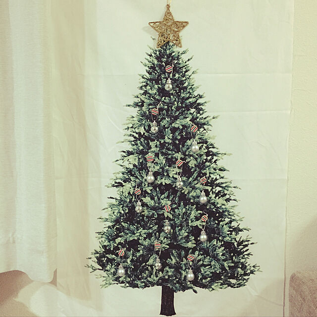 natsuのノーブランド品-トーカイ クリスマス ツリータペストリー（ミニサイズ） ウッド柄パネル オックス 約50センチ×90センチ単位 TOKAIの家具・インテリア写真