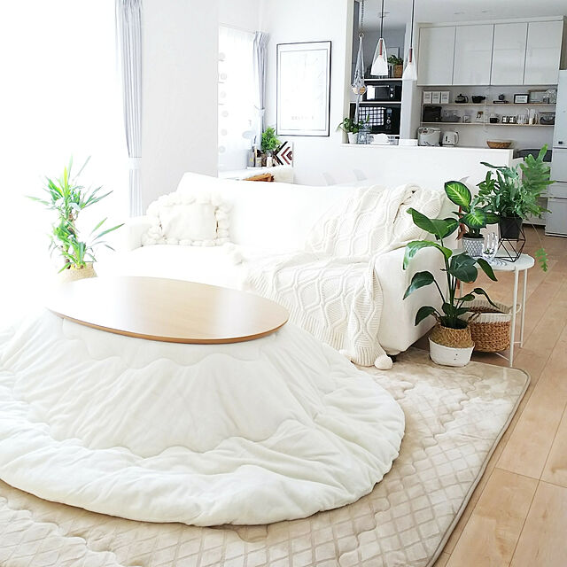 Yuzu-hiのベッドルームエイド、オフィスエイド-JIJINシジン　ホワイトボール毛布ニット　高級で暖かいニットブランケット (130CM×160CM, 白) [並行輸入品]の家具・インテリア写真