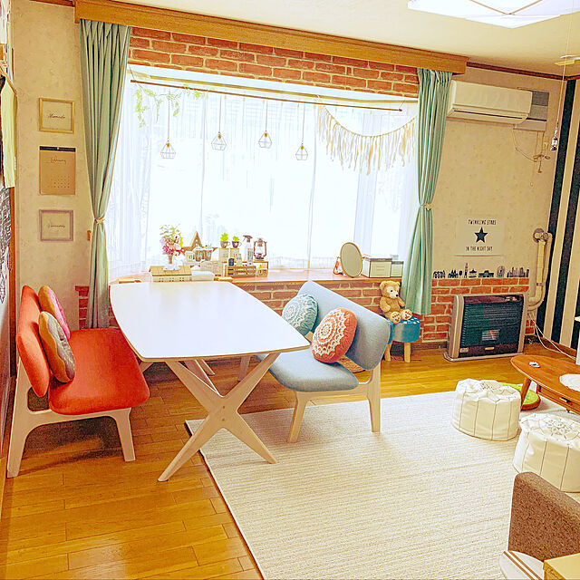 Yoshieの-salut!(サリュ) ホーム 刺繍入りプフ ホワイトの家具・インテリア写真