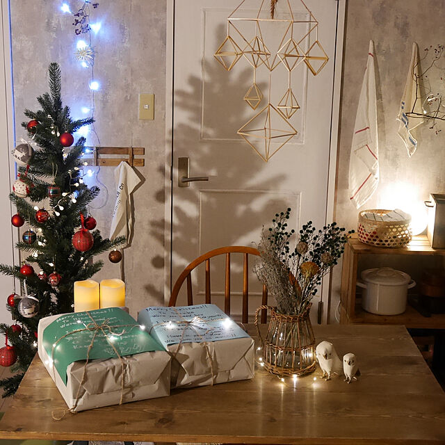 sachaのニトリ-クリスマスツリー5点セット 北欧スタイルRED 150cm(Nordic AH) の家具・インテリア写真