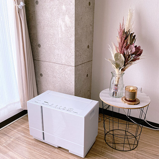 anzの-PANASONIC F-YHVX90 クリスタルホワイト [ハイブリッド式衣類乾燥除湿機(木造～8畳/鉄筋～16畳まで)]の家具・インテリア写真
