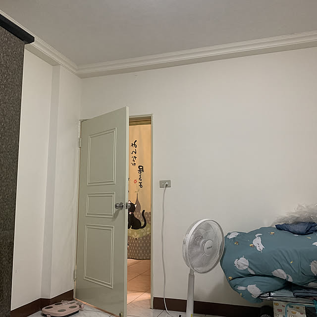 写真付きレビュー 送料無料 パレット トイレドア 錠付き 明り採り付 Aptl Laaラシッサd トステム 室内ドア 建具 リクシル Lixil 扉 日曜大工 Diy 室内建具 室内扉 リフォーム 交換 おしゃれ Doorの通販商品 口コミ情報 Roomclipショッピング