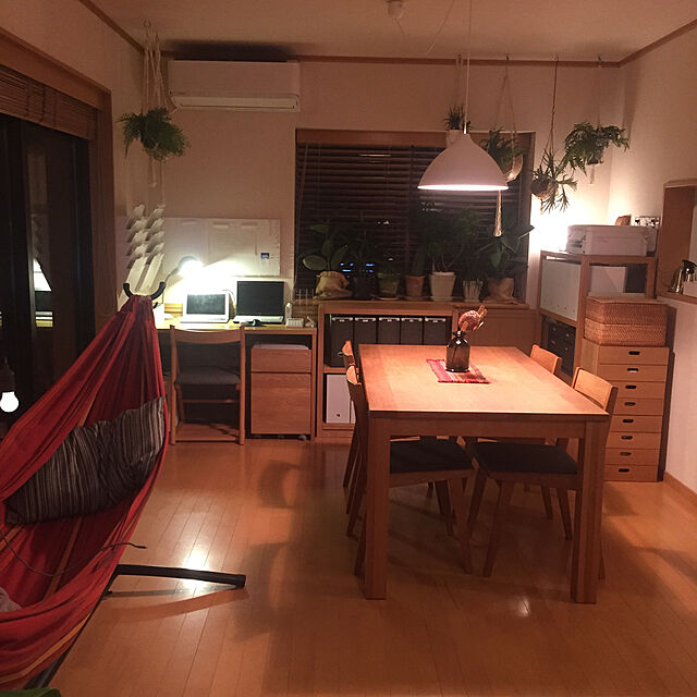 kamiのイケア-イケア STRANDKAL - クッションカバー, ベージュ/ブラウン 【703.516.88】 IKEA通販の家具・インテリア写真