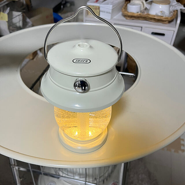 aoasaのToffy-toffy トフィー LEDランタン加湿器 充電式 HF04 500mL 卓上 コードレス 超音波加湿器 小型 クラシック ラドンナ LADONNAの家具・インテリア写真