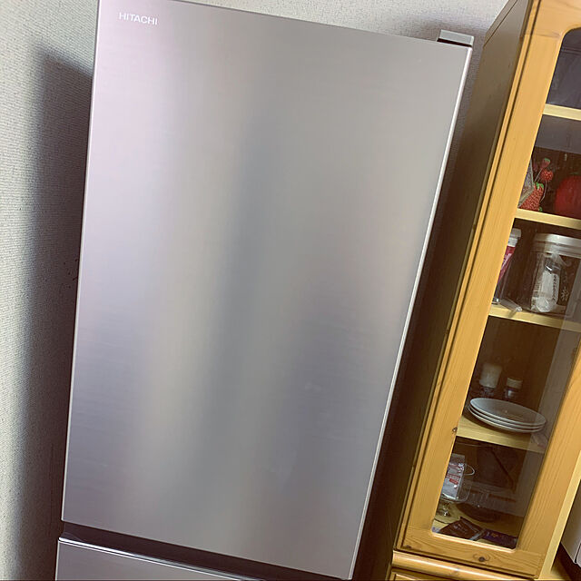 ririの-日立　HITACHI 《基本設置料金セット》R-V32KV-N 冷蔵庫 Vタイプ シャンパン [3ドア /右開きタイプ /315L][冷蔵庫 大型 RV32KV]【zero_emi】の家具・インテリア写真