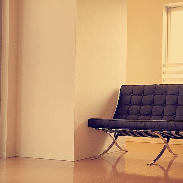 Kohkiの-ミース・ファン・デル・ローエ デザイン【Barcelona chair】バルセロナチェア　1P + オットマンセットの家具・インテリア写真