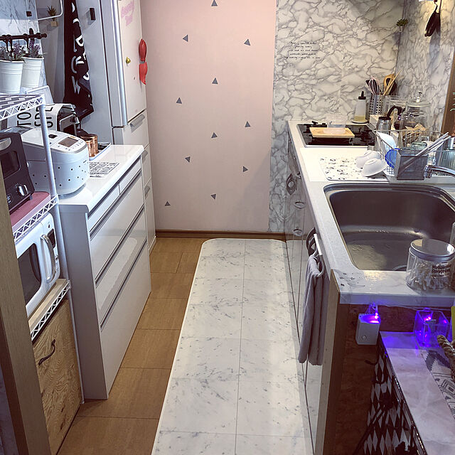 kanaの-キッチンマット 消臭機能（石目柄） クッションフロア 表面強化 撥水 ペット対応 約60cmX180cmの家具・インテリア写真