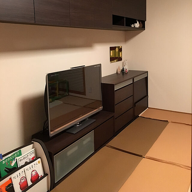 nikoの-テレビ台 コーナー 120cm幅[コドウ] 完成品 ダークブラウン ローボード コーナーテレビ台の家具・インテリア写真