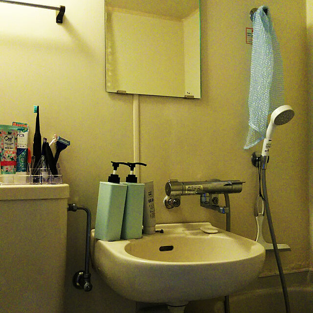 AltairのTOTO-浴室用水栓 壁付サーモスタット混合水栓 TOTO [TBV03401J1] サーモスタット式シャワー水栓 GGシリーズ 壁付タイプ   あすつくの家具・インテリア写真