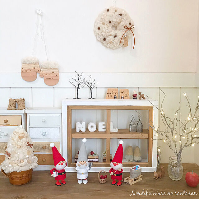 aminchanの-【正規品】NORDIKA nisse ノルディカ ニッセ クリスマス 木製人形（そりをひいたサンタ／レッド／NRD120060)【北欧雑貨】の家具・インテリア写真