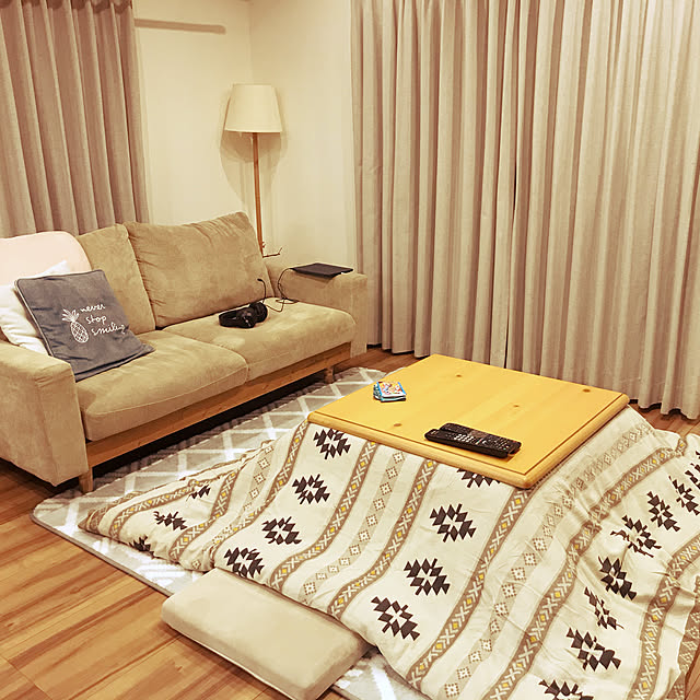 Natsumiのニトリ-こたつ上掛け 正方形(キリム o-i) の家具・インテリア写真