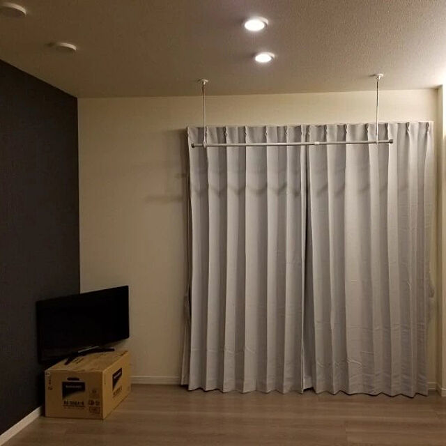 amimiのニトリ-遮光2級・防炎カーテン(パレット グレー 100X210X2) の家具・インテリア写真