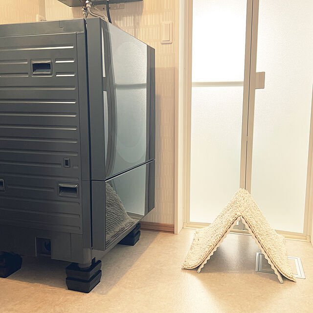 na1412の山崎実業-ホースホルダー付き洗濯機横マグネットラック タワーの家具・インテリア写真