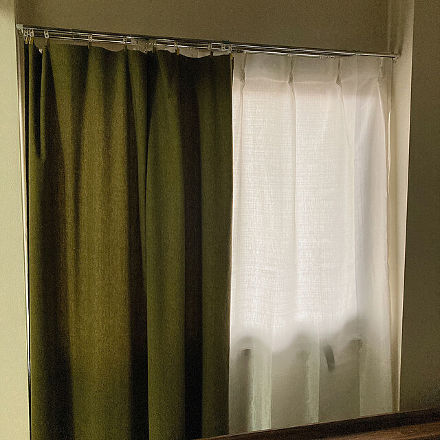 sunnyのニトリ-遮熱・ミラー・抗カビレースカーテン(エコオアシスアンモル 100X188X2) の家具・インテリア写真
