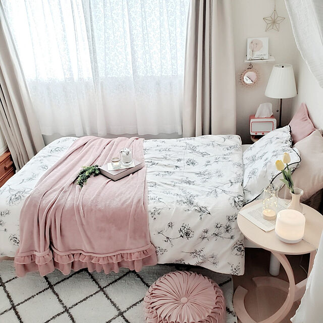 pinonのニトリ-枕カバー(BW花ラインアート柄) の家具・インテリア写真