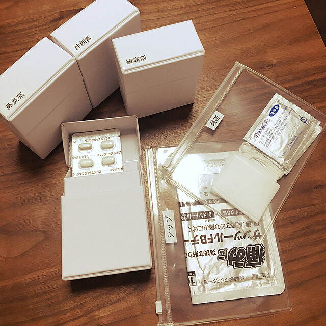 oimoimoiの松村工業株式会社-クリアケース　（ファスナー付き） A6 (40枚入り) ファスナーケース ポーチの家具・インテリア写真