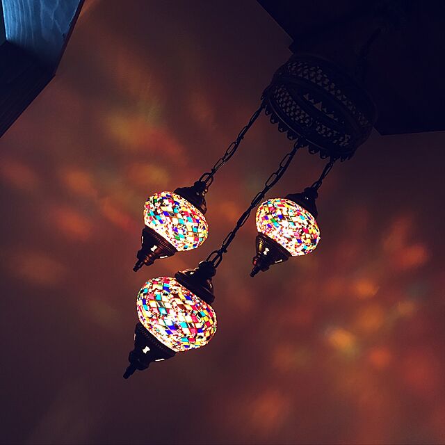 Chisaの-トルコランプ/モザイクガラスランプシャンデリア3灯段違い・カラフル/レインボー/グリーンの家具・インテリア写真