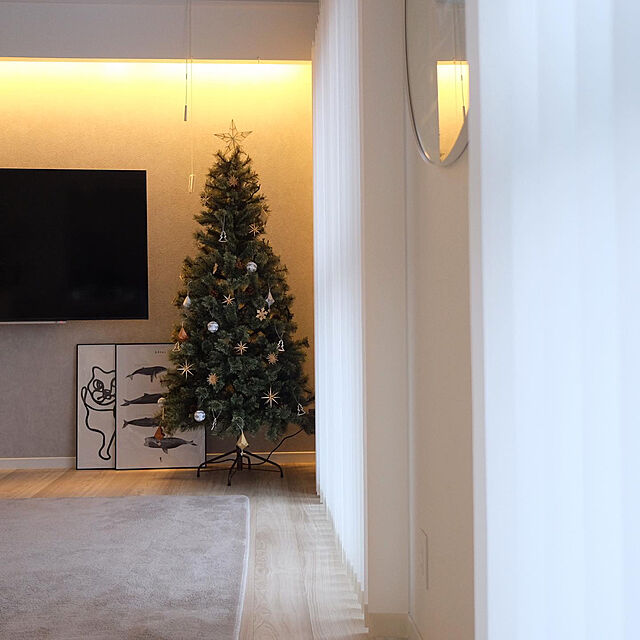 wakoの-Alsace(R)公式 クリスマスツリー 180cm 豊富な枝数 2023ver. 樅 高級 ドイツトウヒ ツリー オーナメント なし アルザス ツリー Alsace おしゃれ ヌードツリー 北欧風 まるで本物 スリム 組み立て5分 散らからないの家具・インテリア写真
