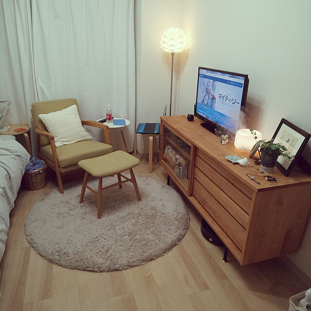 yokoの山崎実業-サイドテーブル プレーンラウンド ホワイトの家具・インテリア写真