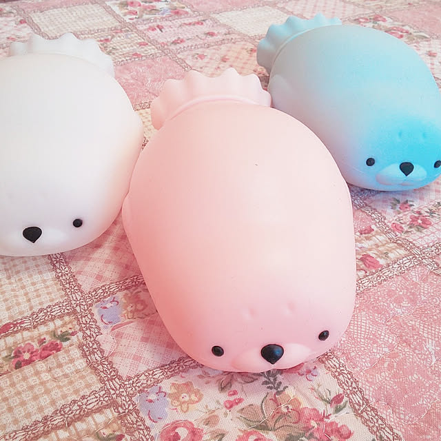 写真付きレビュー シリコン 湯たんぽ かわいい ゆたんぽ 小さめ コンパクト 電子レンジ可 アザラシ グッズ 冷え 対策 一体成型 あざらし 湯たんぽ 手指用 湯たんぽ エコ 繰り返し使えるの通販商品 口コミ情報 Roomclipショッピング