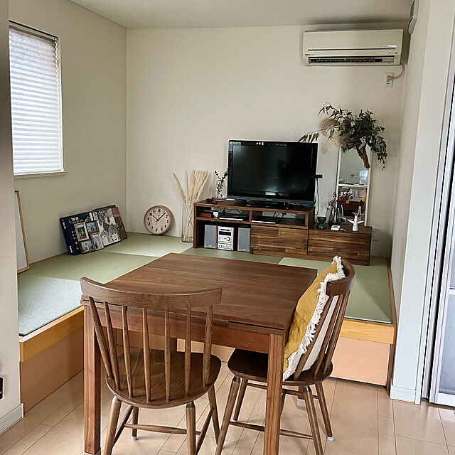 tsukiminoの無印良品-無垢材テーブル（引出付）・ウォールナット材・幅８０ｃｍ カラーなしの家具・インテリア写真
