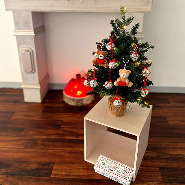 colorandseasons_373の-クリスマスツリー 北欧 おしゃれ テーブル 卓上 60cm PE＆PVCバーラップツリー ハートベアープリントボールセット 本格的　豪華　高級 飾り付の家具・インテリア写真