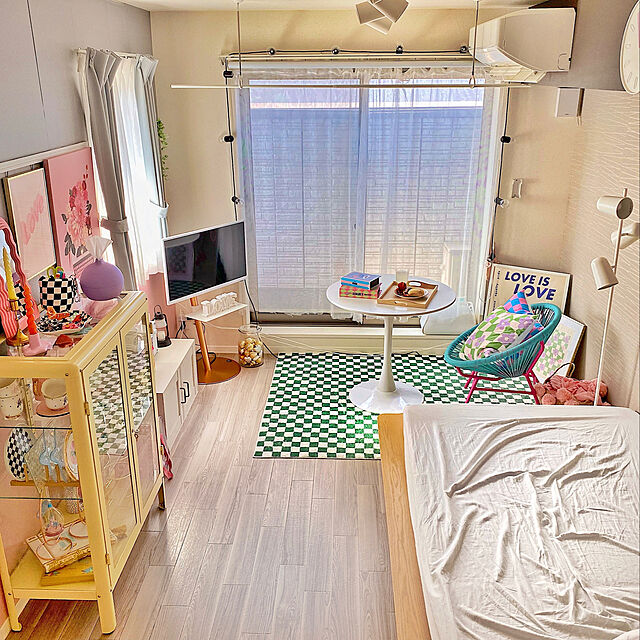 riririの-フランフラン Francfranc ロータス パーソナルチェア （ターコイズ×ピンク）の家具・インテリア写真