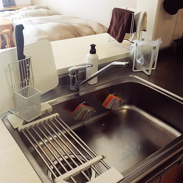c4のライオン-チャーミーマジカ 食器用洗剤 フレッシュピンクベリーの香り 本体 230mlの家具・インテリア写真