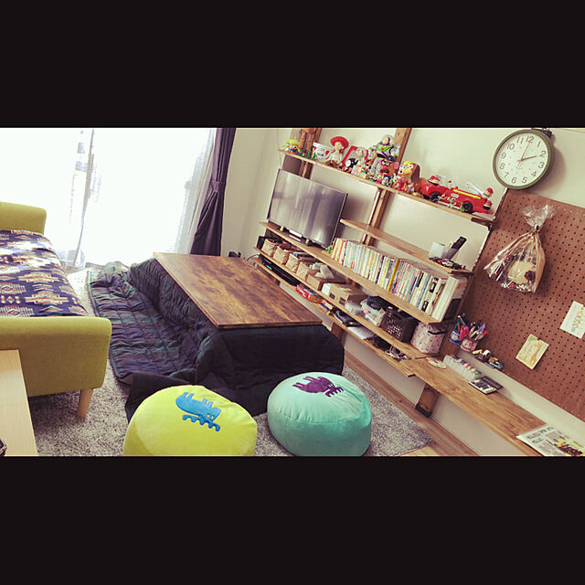 yamaの-Nintendo Switch Joy-Con(L) ネオンブルー/(R) ネオンレッドの家具・インテリア写真