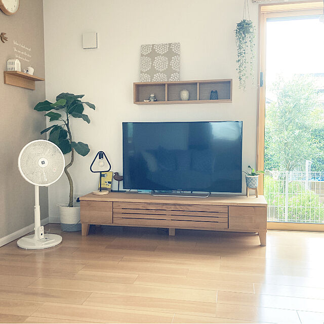 m.k.mのシャープ-シャープ プラズマクラスター扇風機 空気浄化・消臭 風量3段階(リズム風あり) リモコン付き ホワイト PJ-F3AS-Wの家具・インテリア写真