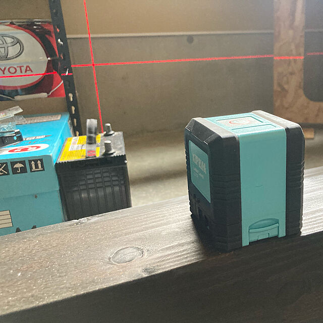 PasadenaのKiprim-Kiprim 赤レーザー墨出し器 レド レーザークラスII 水平器 レーザーレベル 2線式 自動補正 傾斜モード 高輝度 IP54 耐落下性 LV1Rの家具・インテリア写真