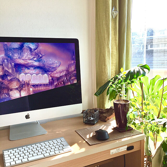 takaayaのApple(アップル)-Apple iMac (27インチ, Retina 5Kディスプレイモデル, 3 .4GHzクアッドコアIntel Core i5)の家具・インテリア写真