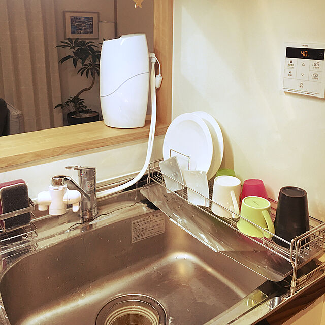 muuの-水切りかご 水切り シンク ステンレス キッチン 流れる 伸縮  トレー付き 日本製 皿立て付き 奥行約57cmスリムの家具・インテリア写真