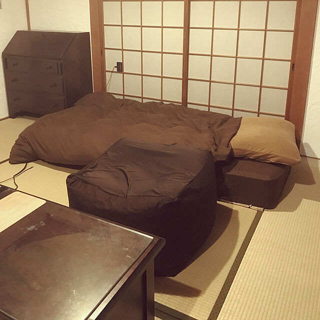 Jazzy-Kのアイリスオーヤマ-アイリスプラザ ベッド マット すのこマット 折りたたみ ロール式 シングル 天然桐 桐 ベッドフレーム すのこベッド 通気性の家具・インテリア写真